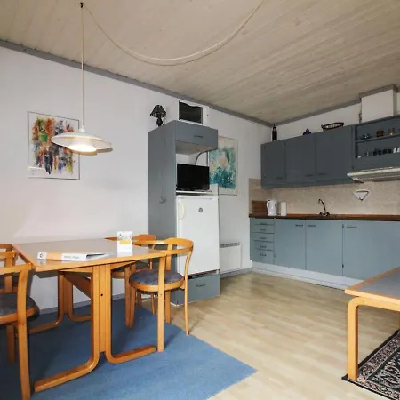 Emira - 50m From The Sea By Interhome *