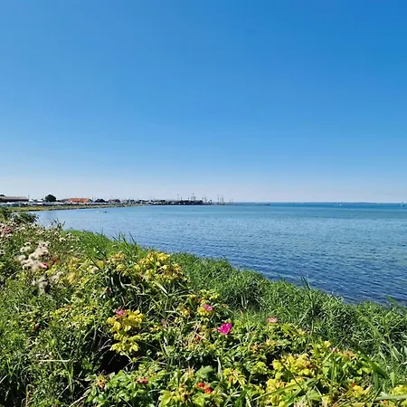 Apartment Emira - 50m From The Sea By Interhome *